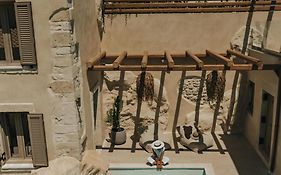 Manili Boutique Suites&Villas